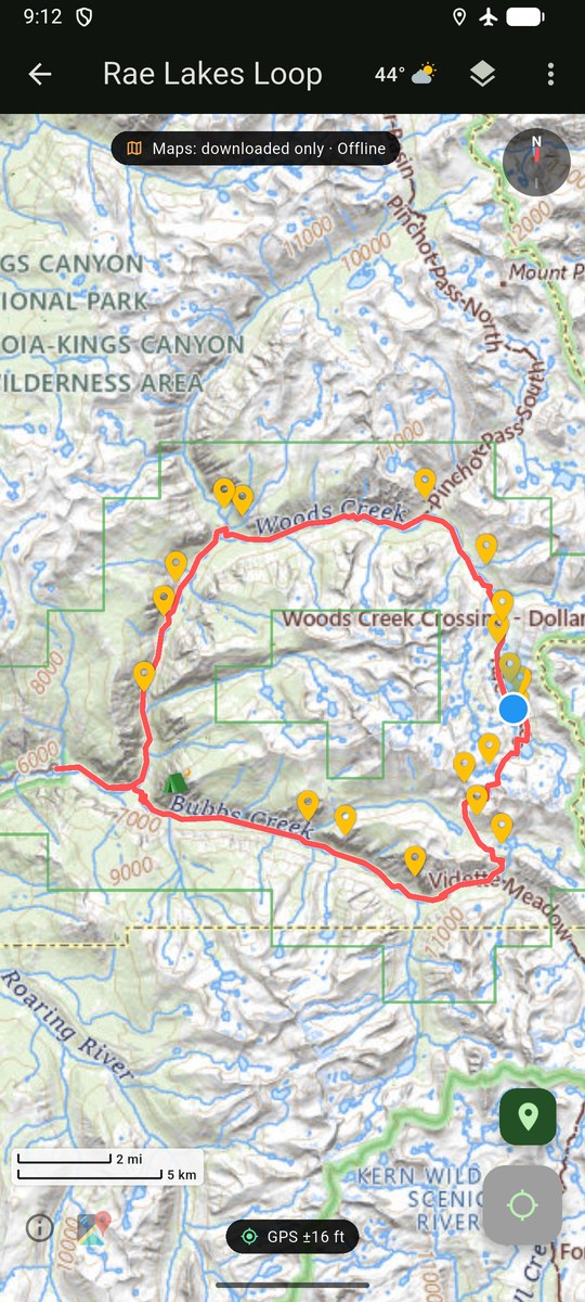 GetMapGo on a phone in airplane mode, showing the Rae Lakes Loop on a USGS topo map